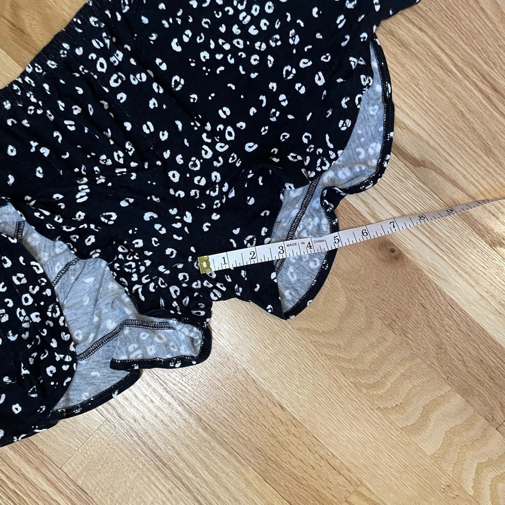 Vera Wang Pajama Set Black and White Shirt with Shorts Women’s Size Small - Picture 11 of 13